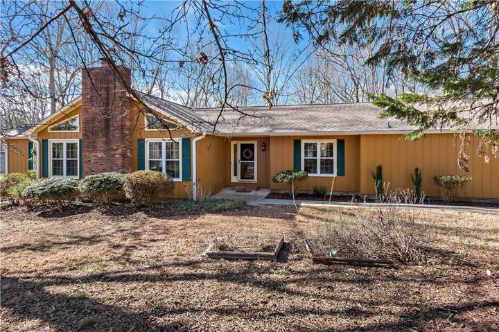 Property Photo:  5320 Brittainywood Road  NC 27284 