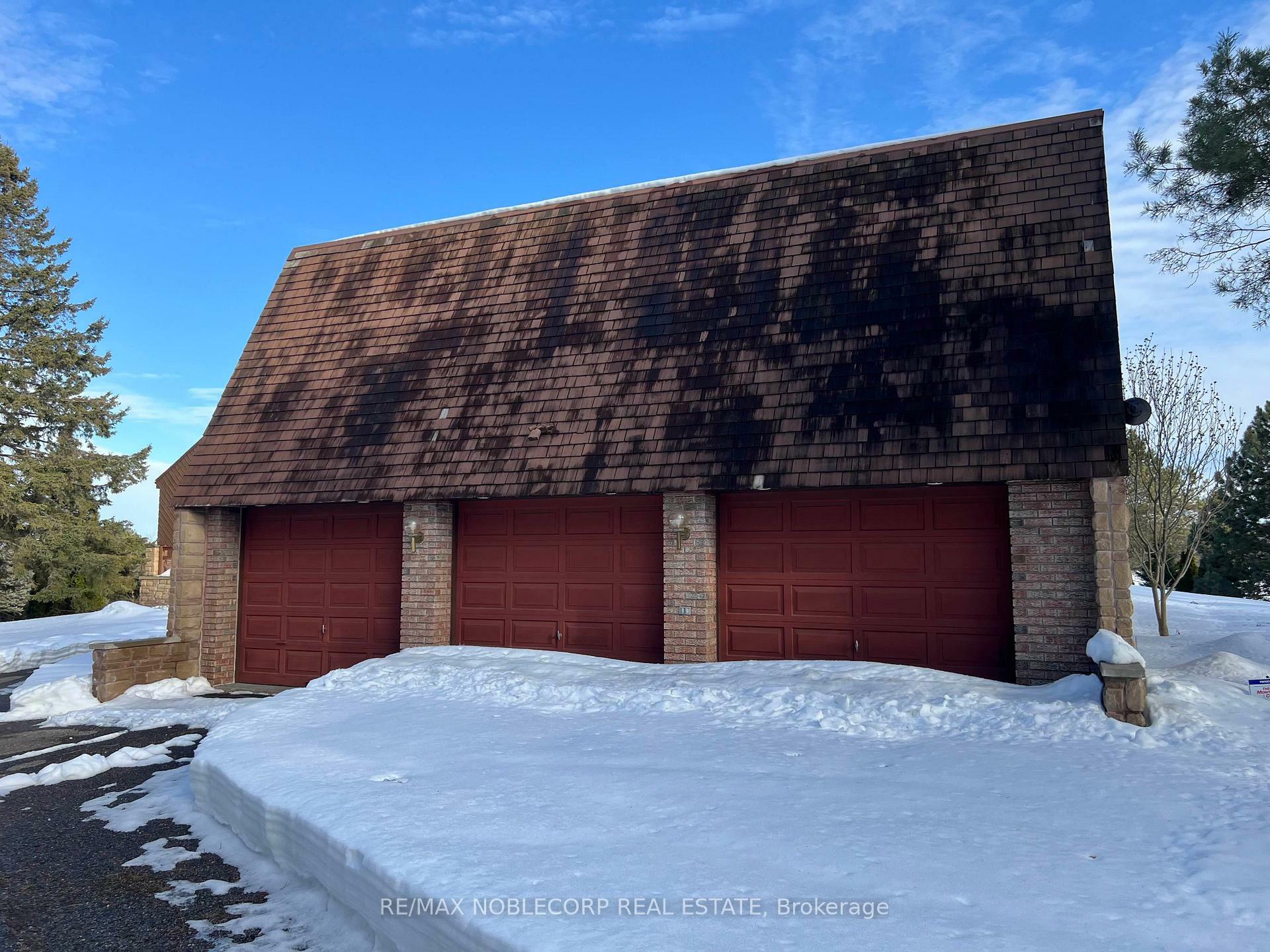 Property Photo: 7 Scott Crescent ON L7B 1E4