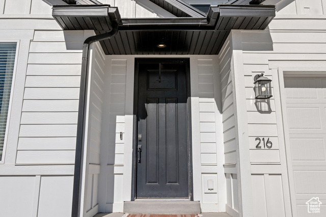 Property Photo: 216 W 400 S UT 84003
