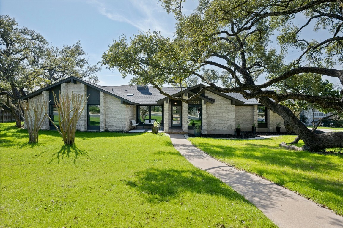 Property Photo:  11501 Highview Drive  TX 78750 