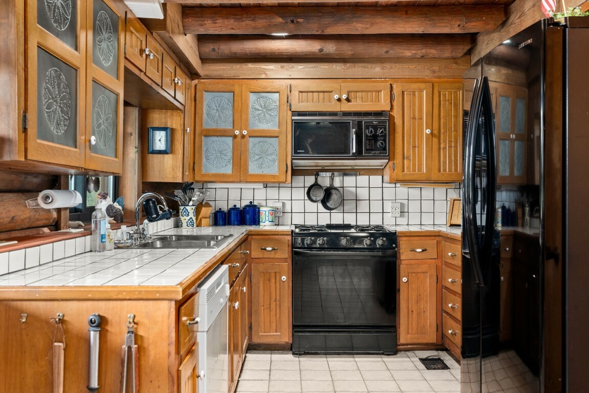 Property Photo: 23808 Elm Drive TX 78654