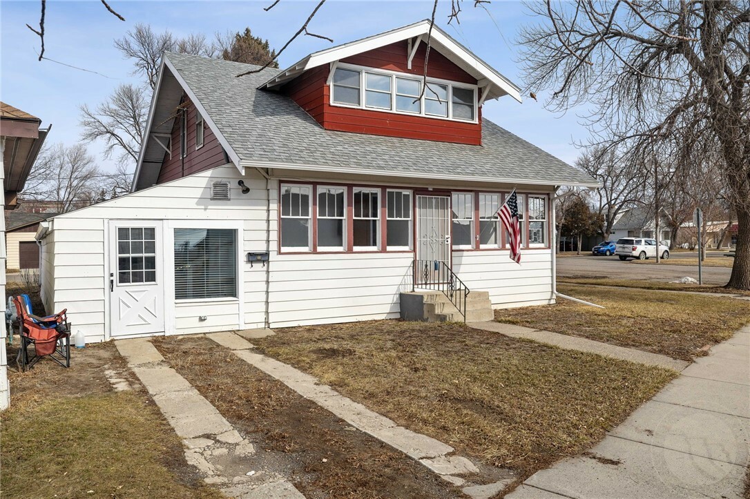 Property Photo:  219 E 1st Street  MT 59044 