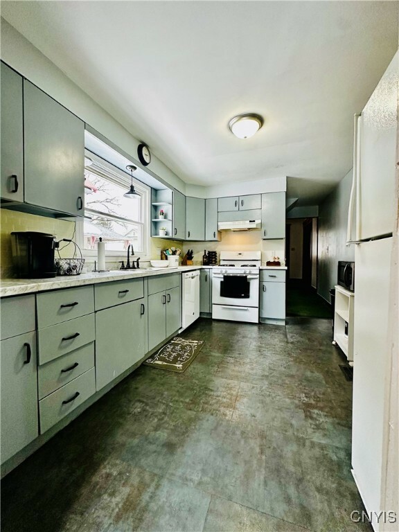 Property Photo:  98 Clinton Avenue  NY 13045 