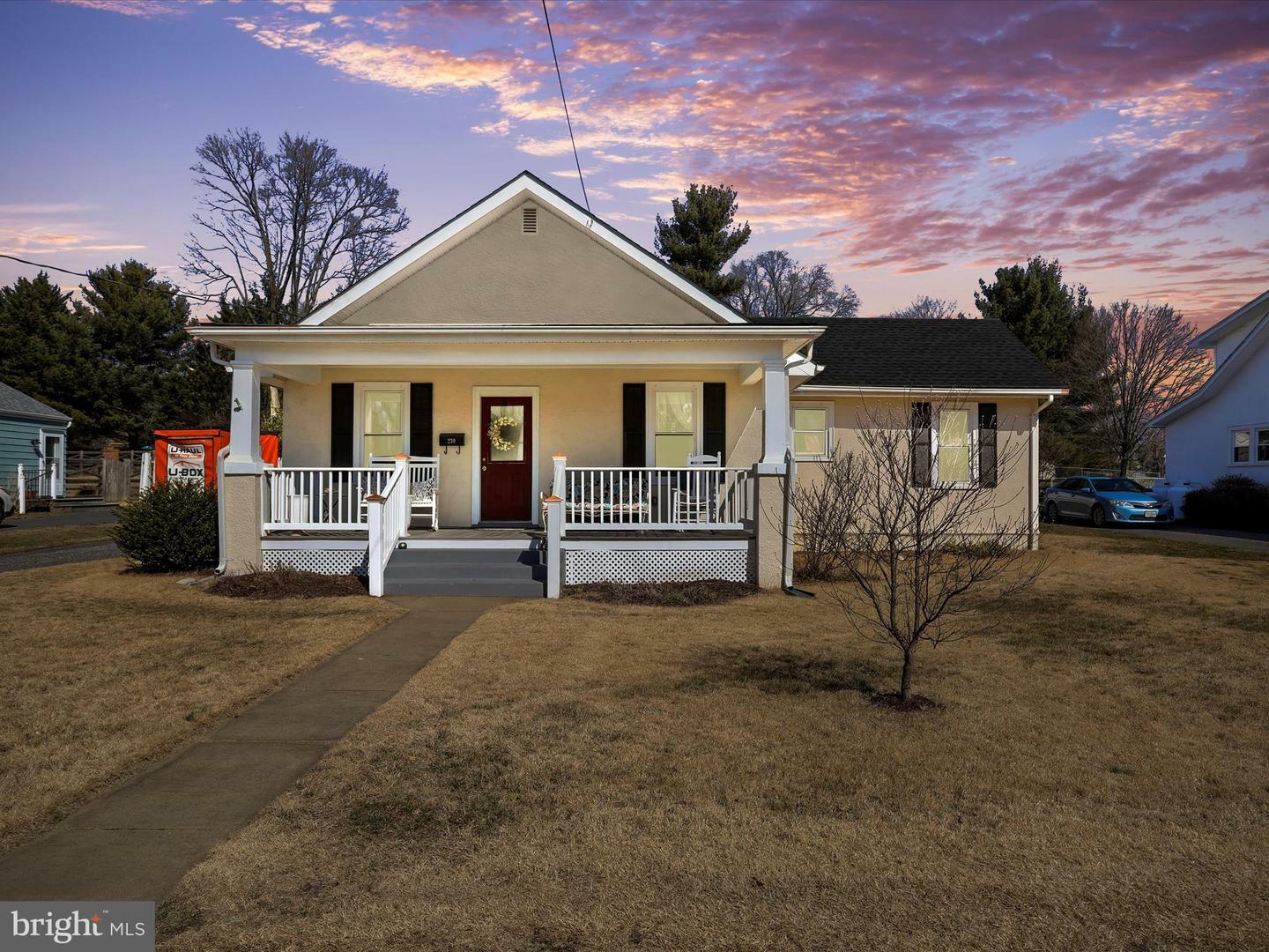 Property Photo:  230 Walnut Street  VA 22611 