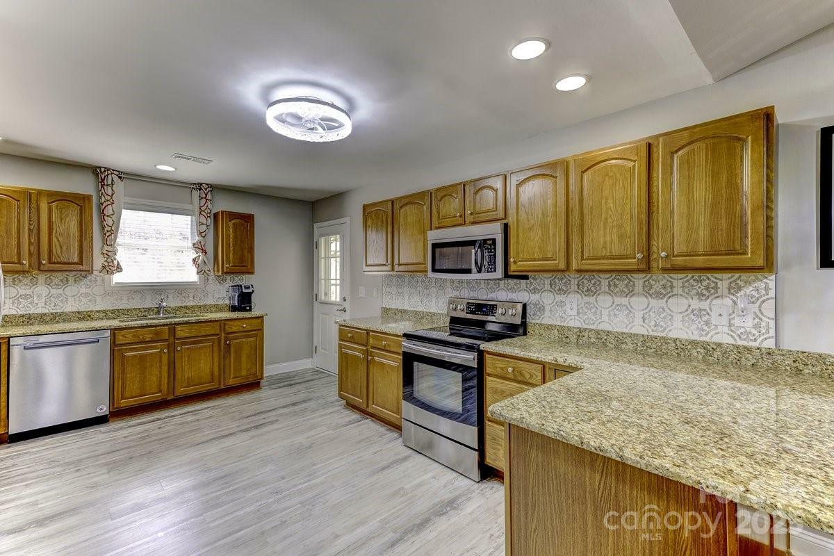 Property Photo: 7004 Owens Court B NC 28098