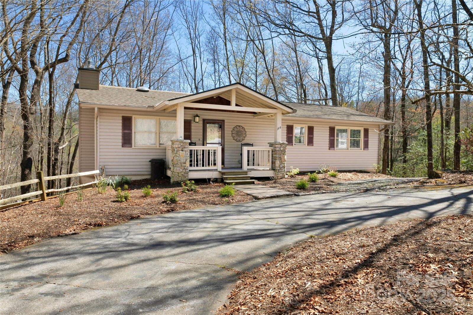 Property Photo:  164 Waldsi Court  NC 28712 