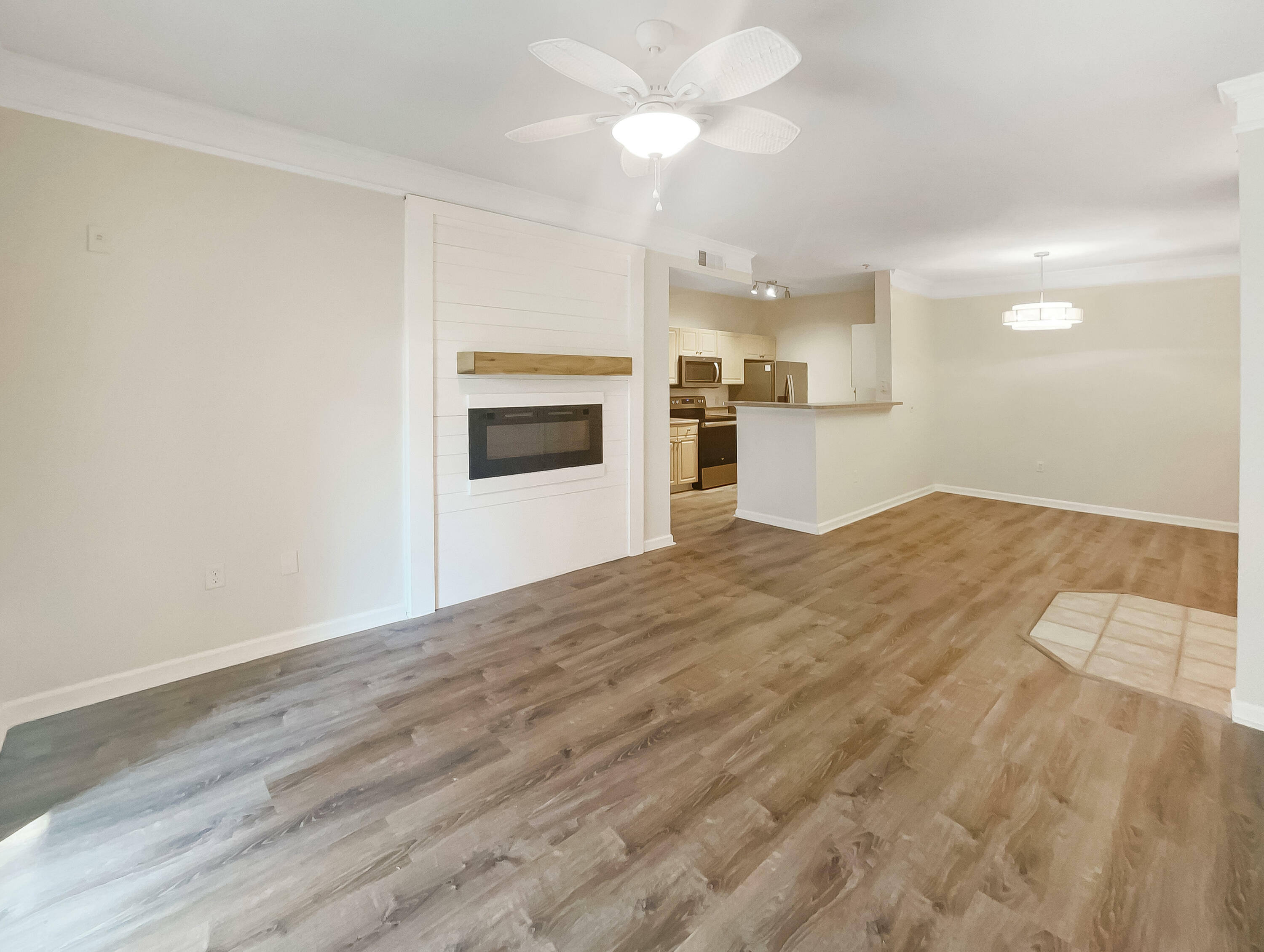 Property Photo: 1300 Park West Boulevard # 420 SC 29466