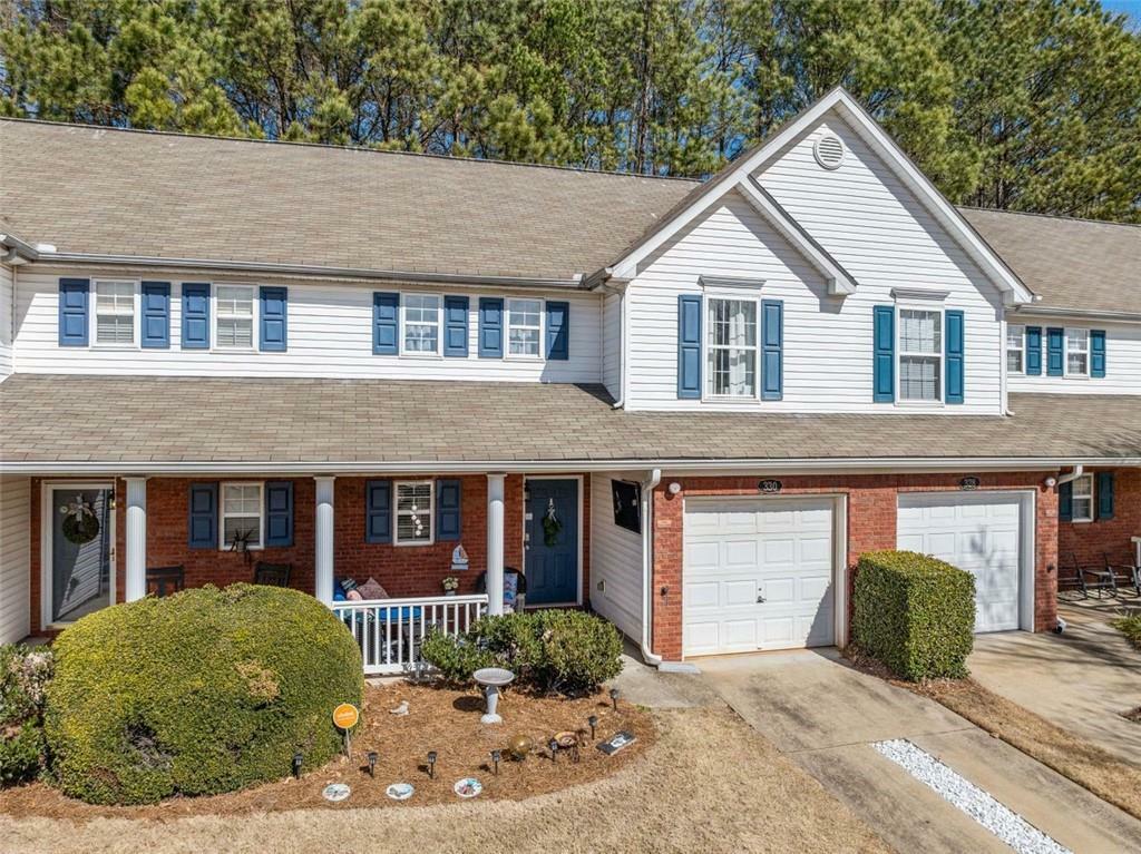 Property Photo: 330 Cottonwood Creek Circle GA 30114