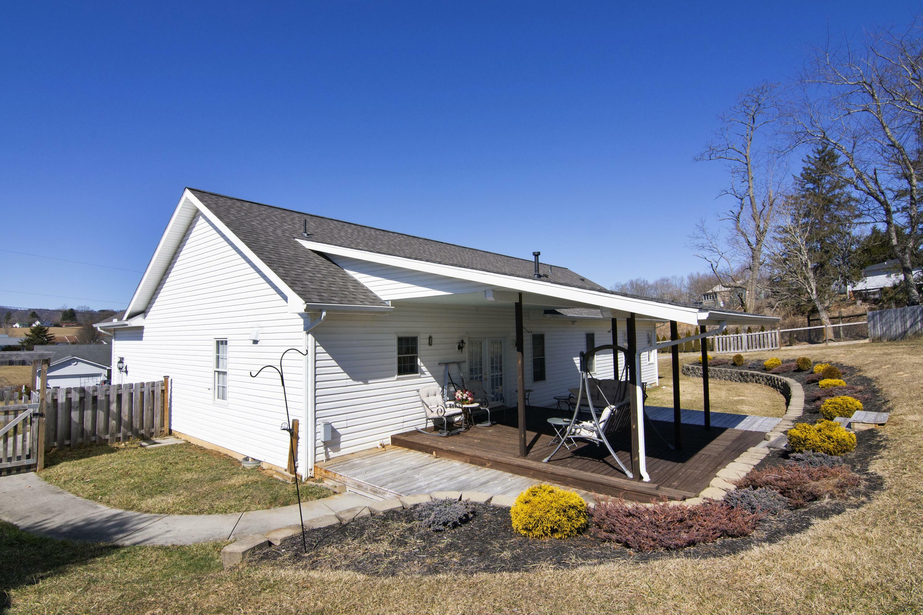 Property Photo:  352 E Bailey Rd  WV 24901 