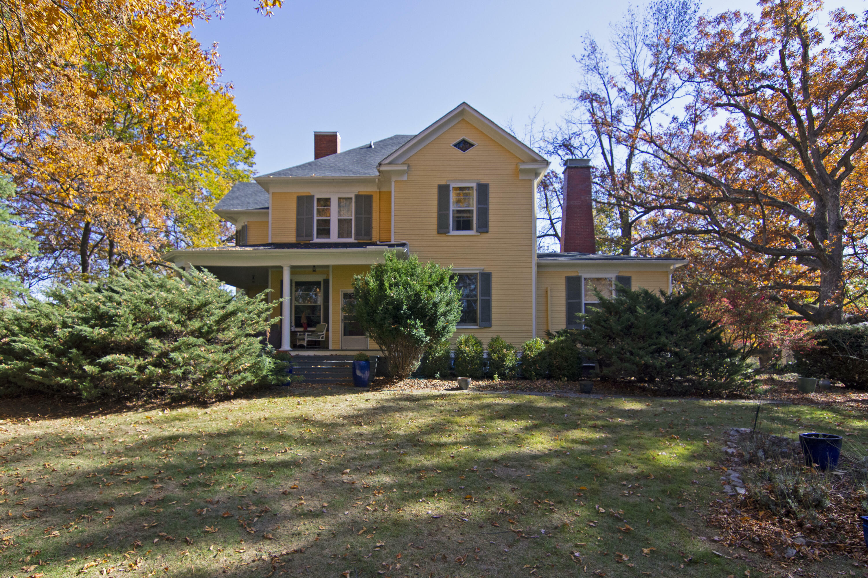 Property Photo:  152 Harris St  WV 24901 