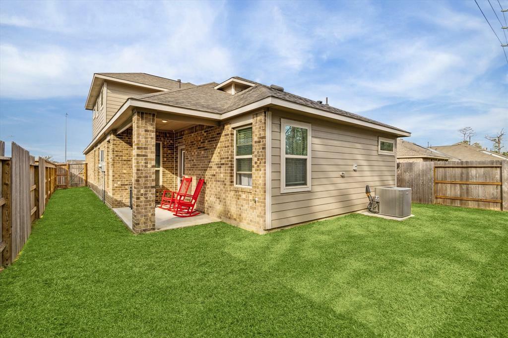 Property Photo:  12306 Belhaven Terrace Drive  TX 77044 