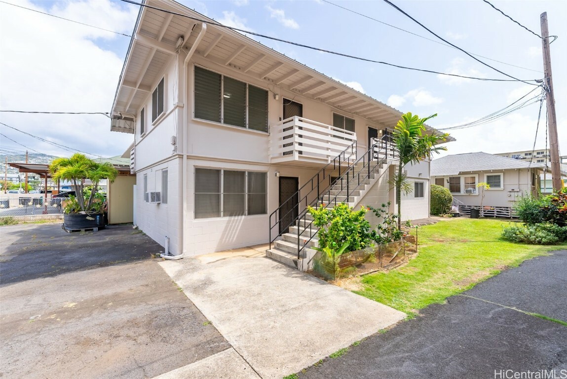 735 Lukepane Avenue  Honolulu HI 96816 photo