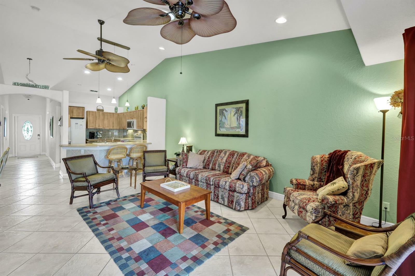 Property Photo: 1002 SE 13th Avenue FL 33990
