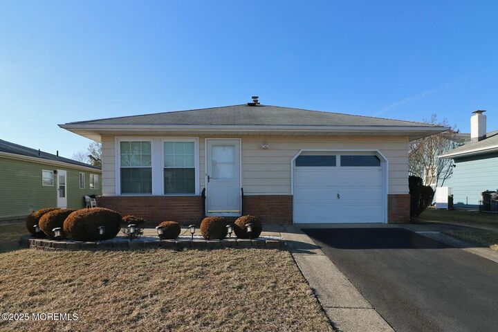 64 Puerto Vallarta Street  Toms River NJ 08757 photo