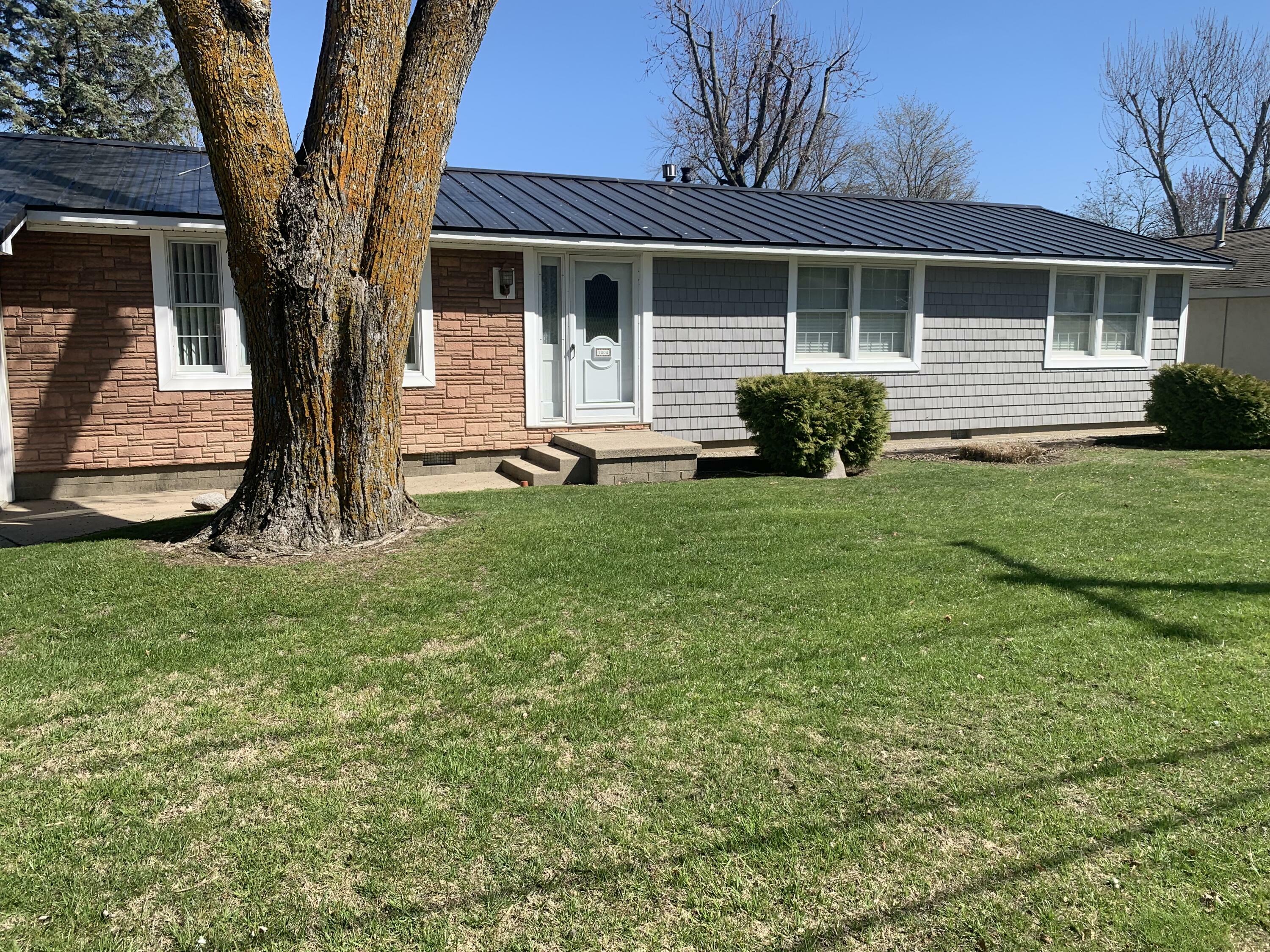 Property Photo: 7004 Walnut Hill Road MI 49253