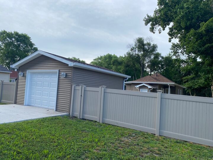 Property Photo: 520 W Devlin Street IL 61362