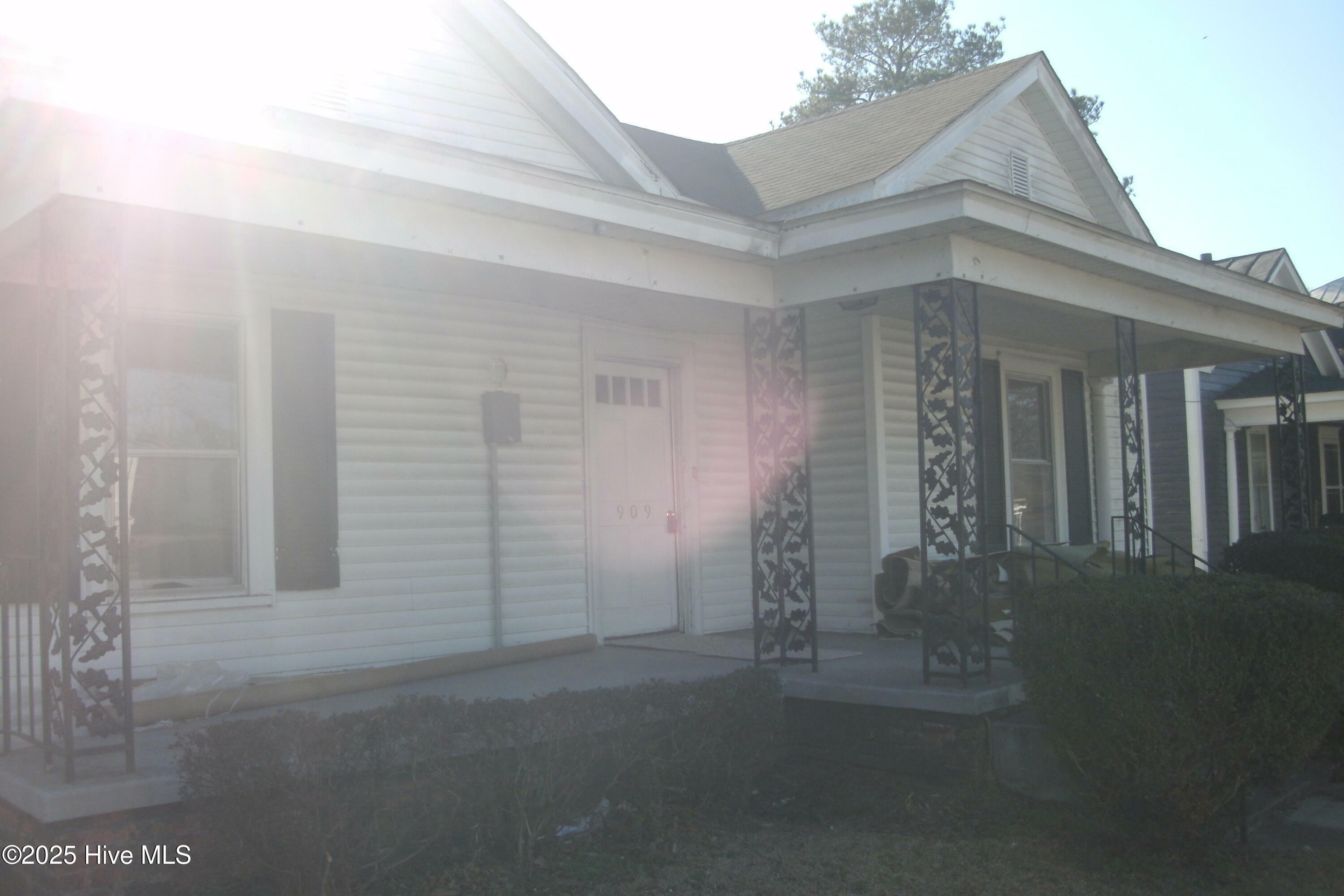 Property Photo:  909 Nashville Road  NC 27803 