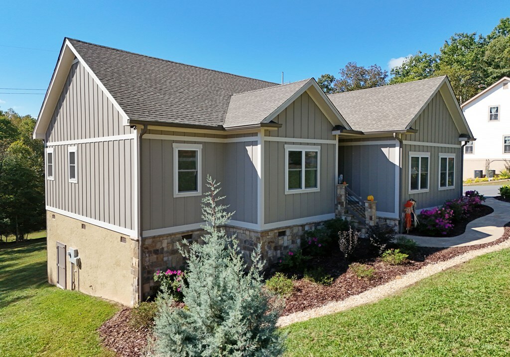 Property Photo: 481 Highpoint Trail GA 30512