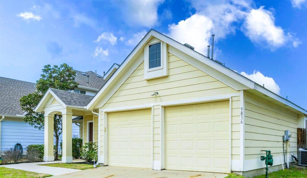Property Photo: 9836 Wild Ginger Drive TX 75072