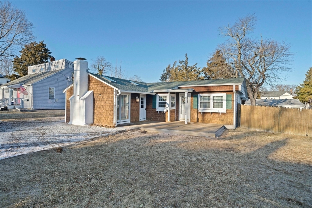 Property Photo: 20 Dundee Dr. MA 02050