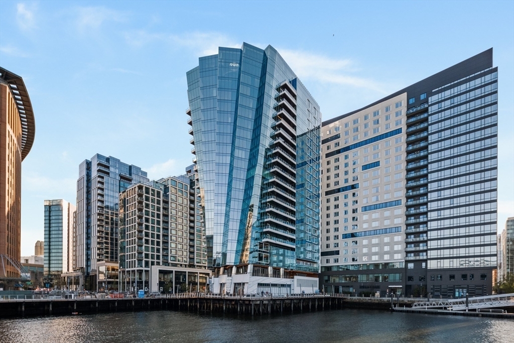 Property Photo: 150 Seaport 6C MA 02210