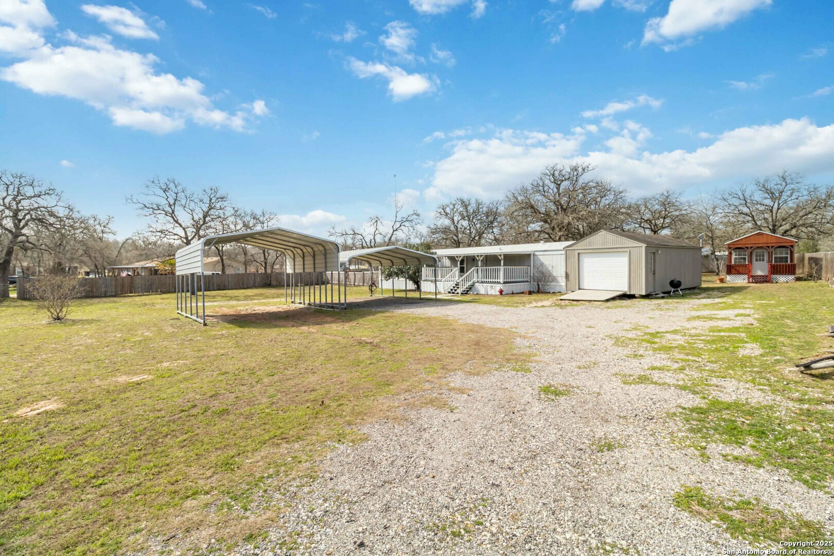 Property Photo:  804 Hollow Tree  TX 78121 