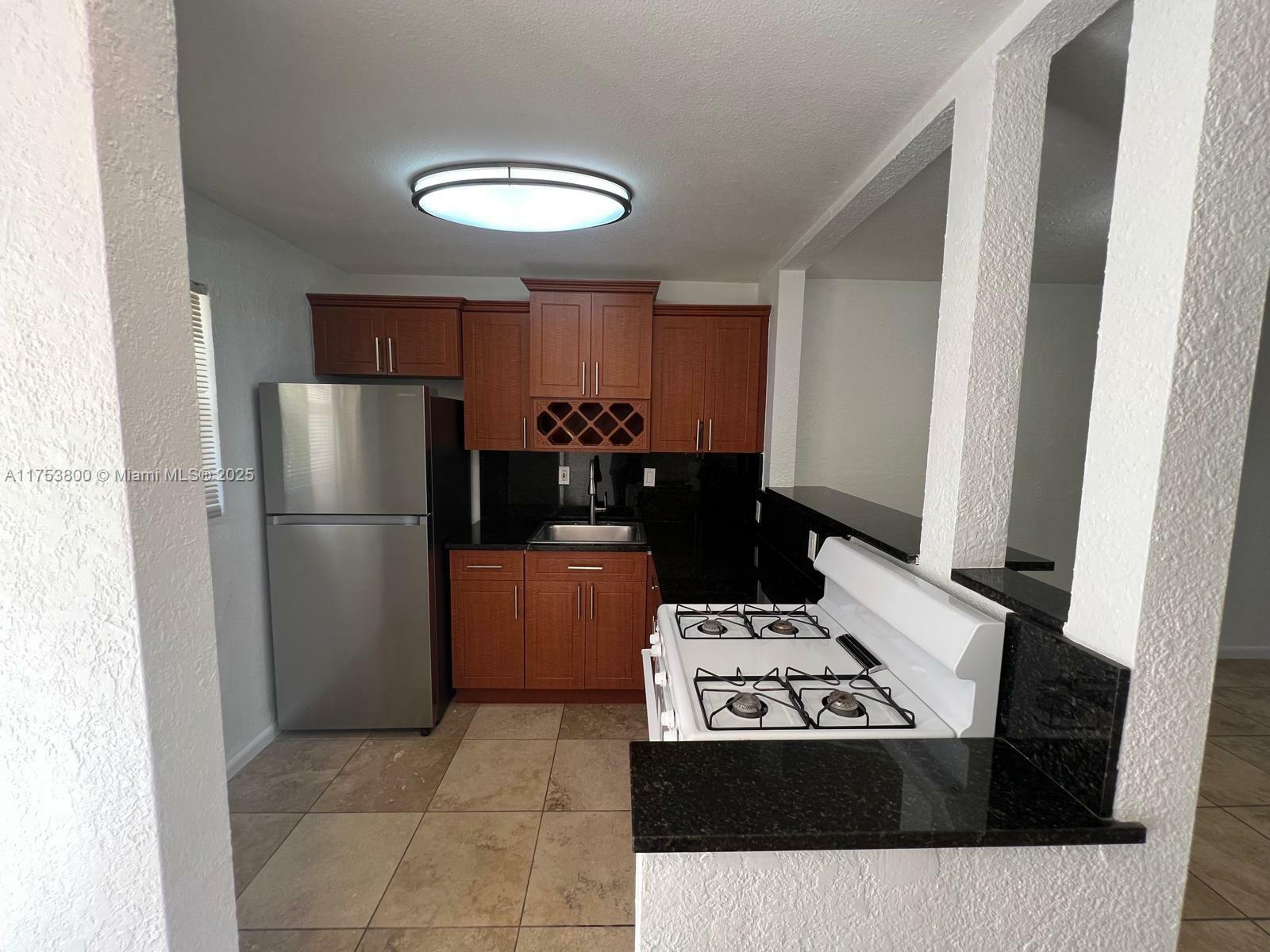 Property Photo:  8650 SW 67th Ave 1015  FL 33156 