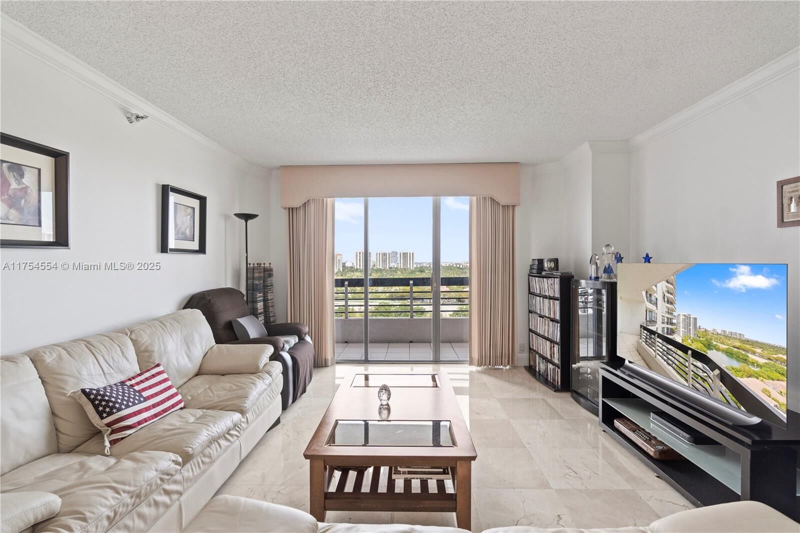 Property Photo: 3530 Mystic Pointe Dr 1508 FL 33180