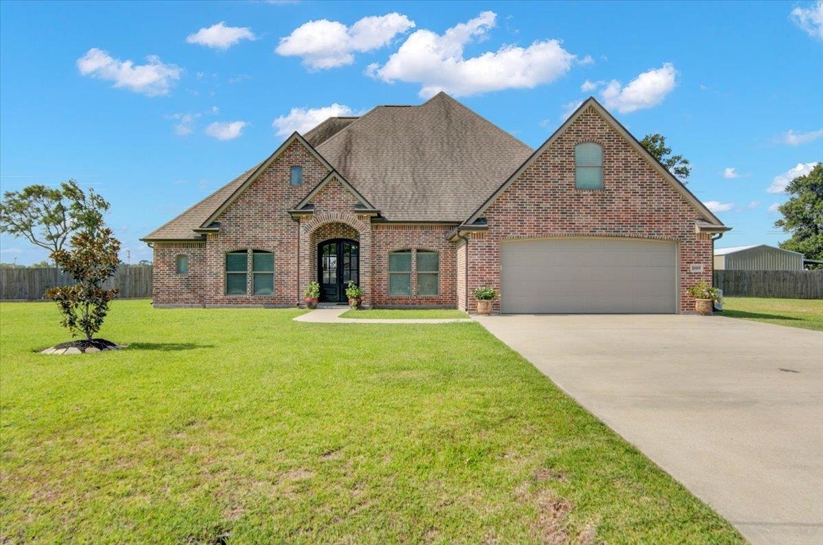 Property Photo: 10185 E Greenwood Dr. TX 77630