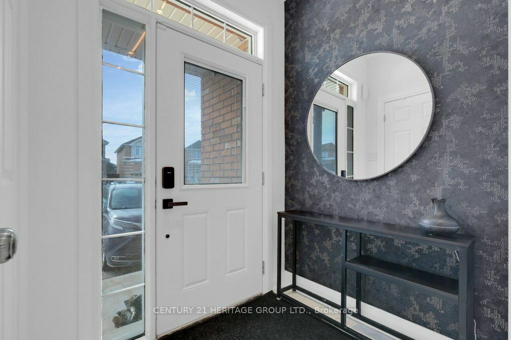 Photo de la propriété:  353 Rannie Road  ON L3X 2N2 