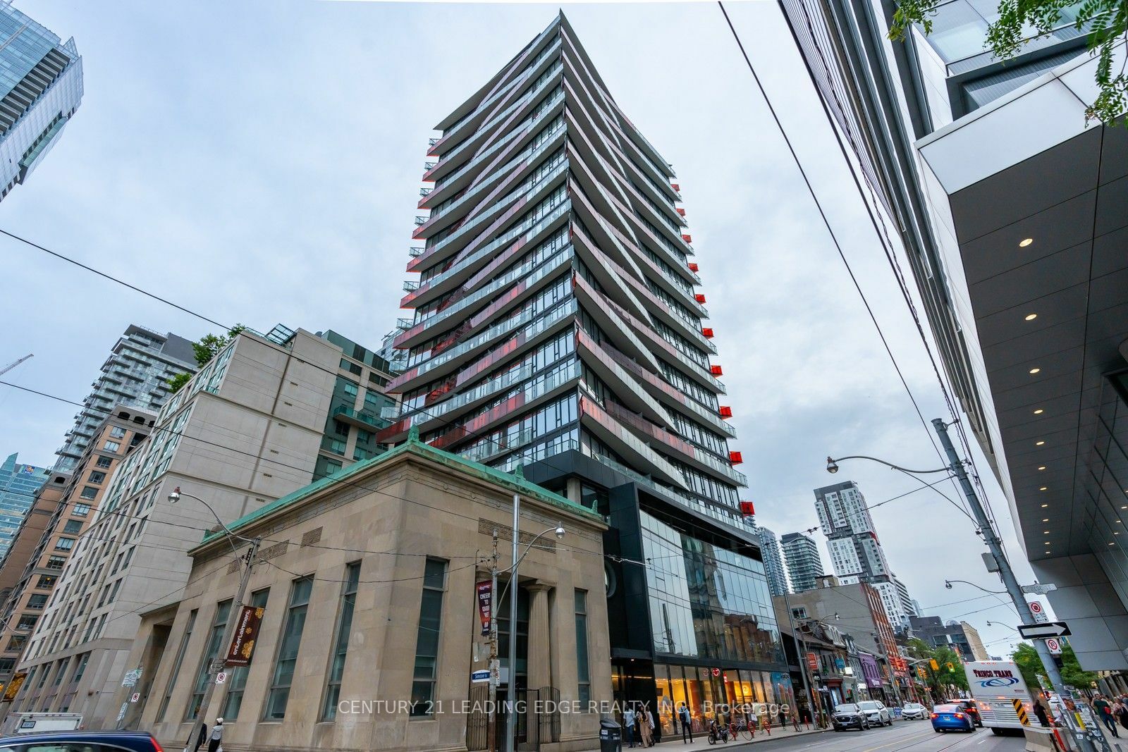 215 Queen St W 707  Toronto ON M5V 0P5 photo