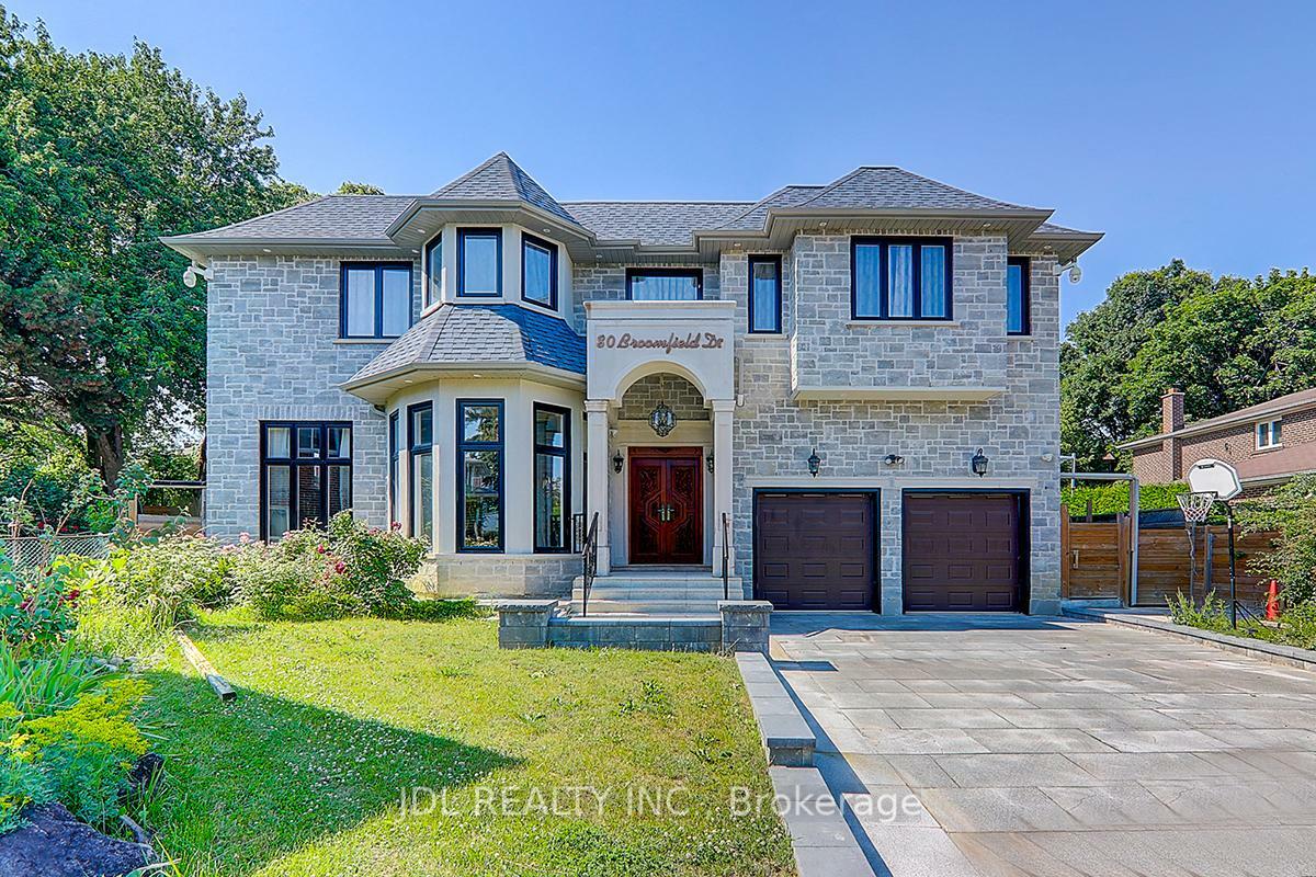 Property Photo: 80 Broomfield Dr ON M1S 2W1
