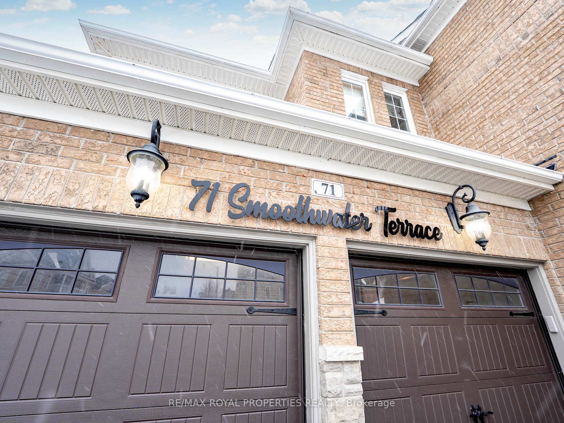Property Photo: 71 Smoothwater Terrace ON L6B 0E8