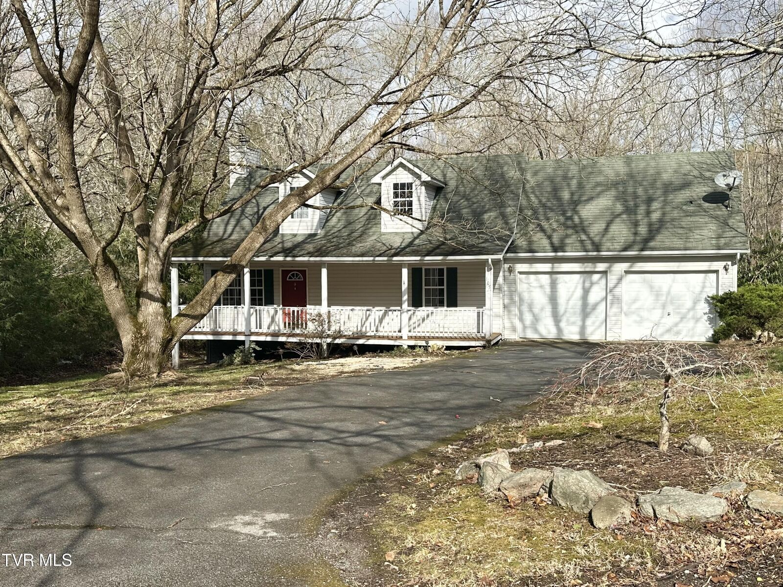 Property Photo:  105 Beech Lane  TN 37687 