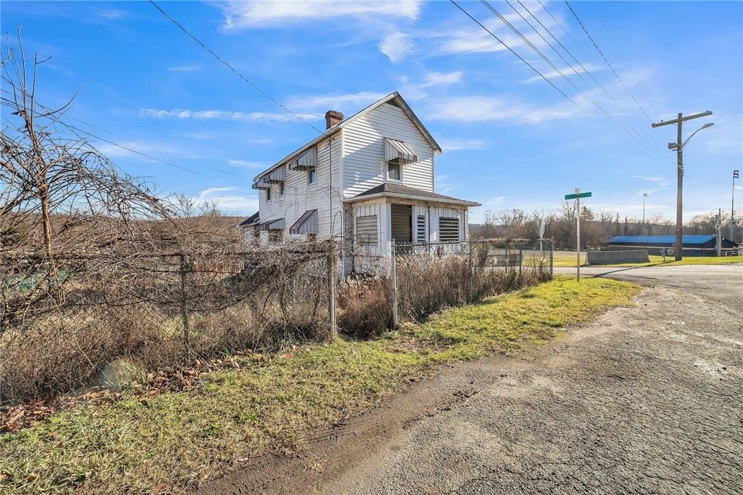 Property Photo:  8 Stadium Rd  PA 15348 