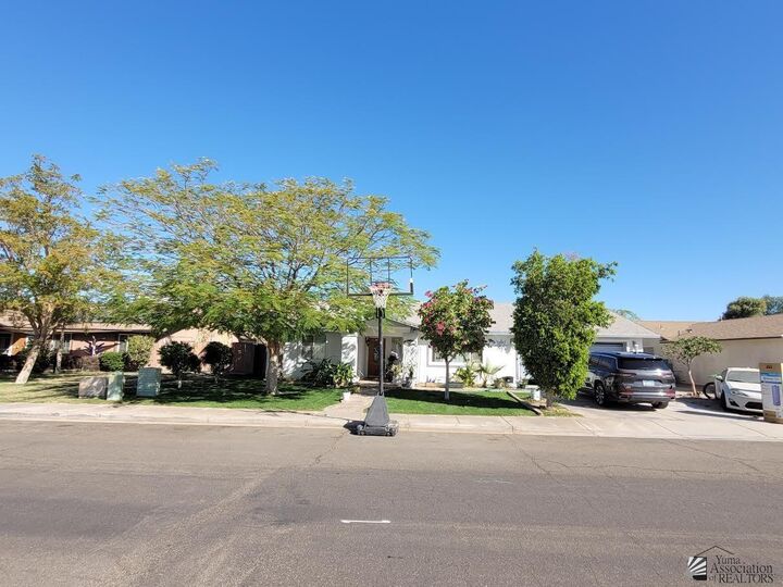 Property Photo: 7332 E 24 Ln AZ 85365