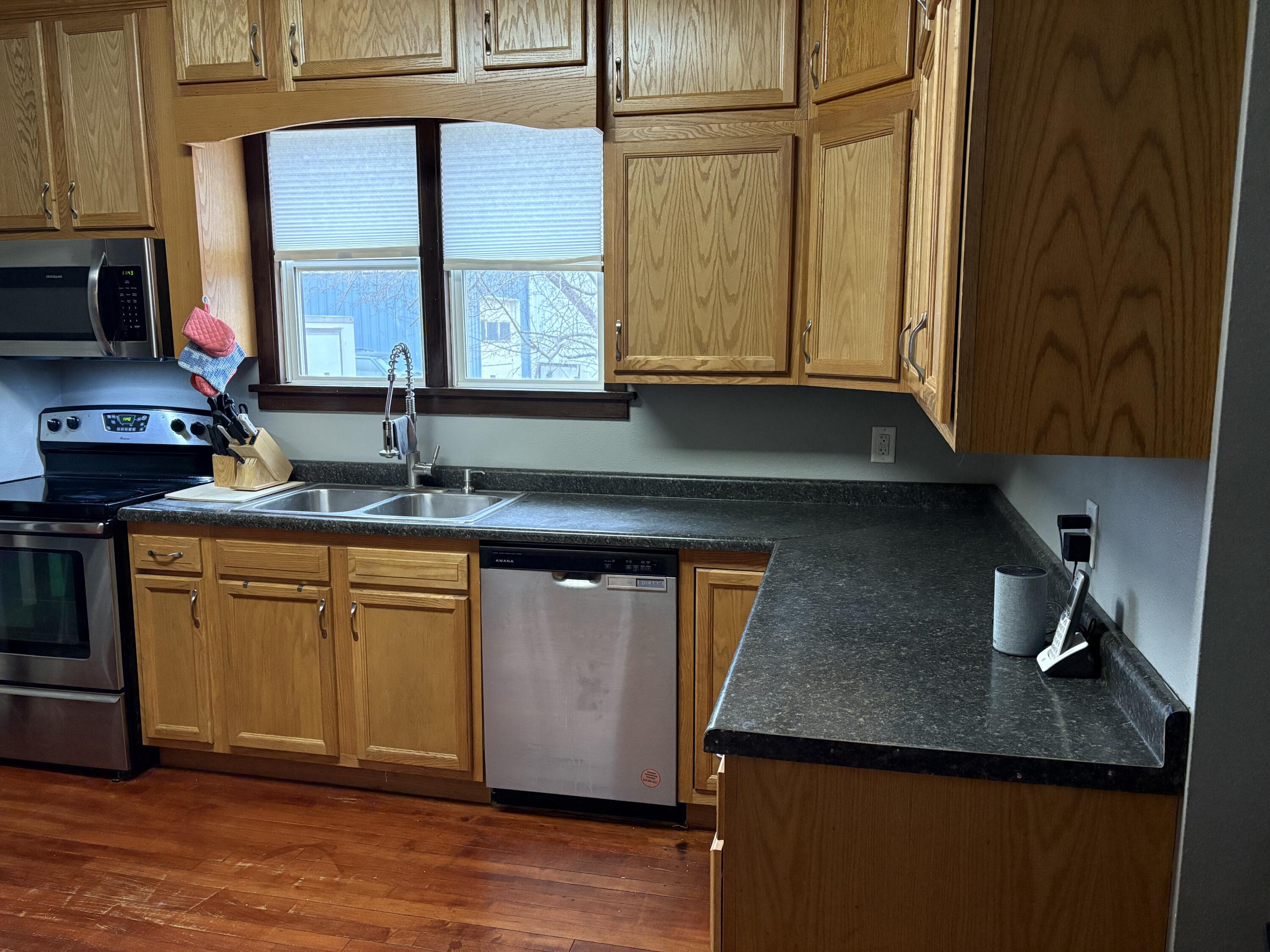 Property Photo: 14 NW 4th Ave SD 57401