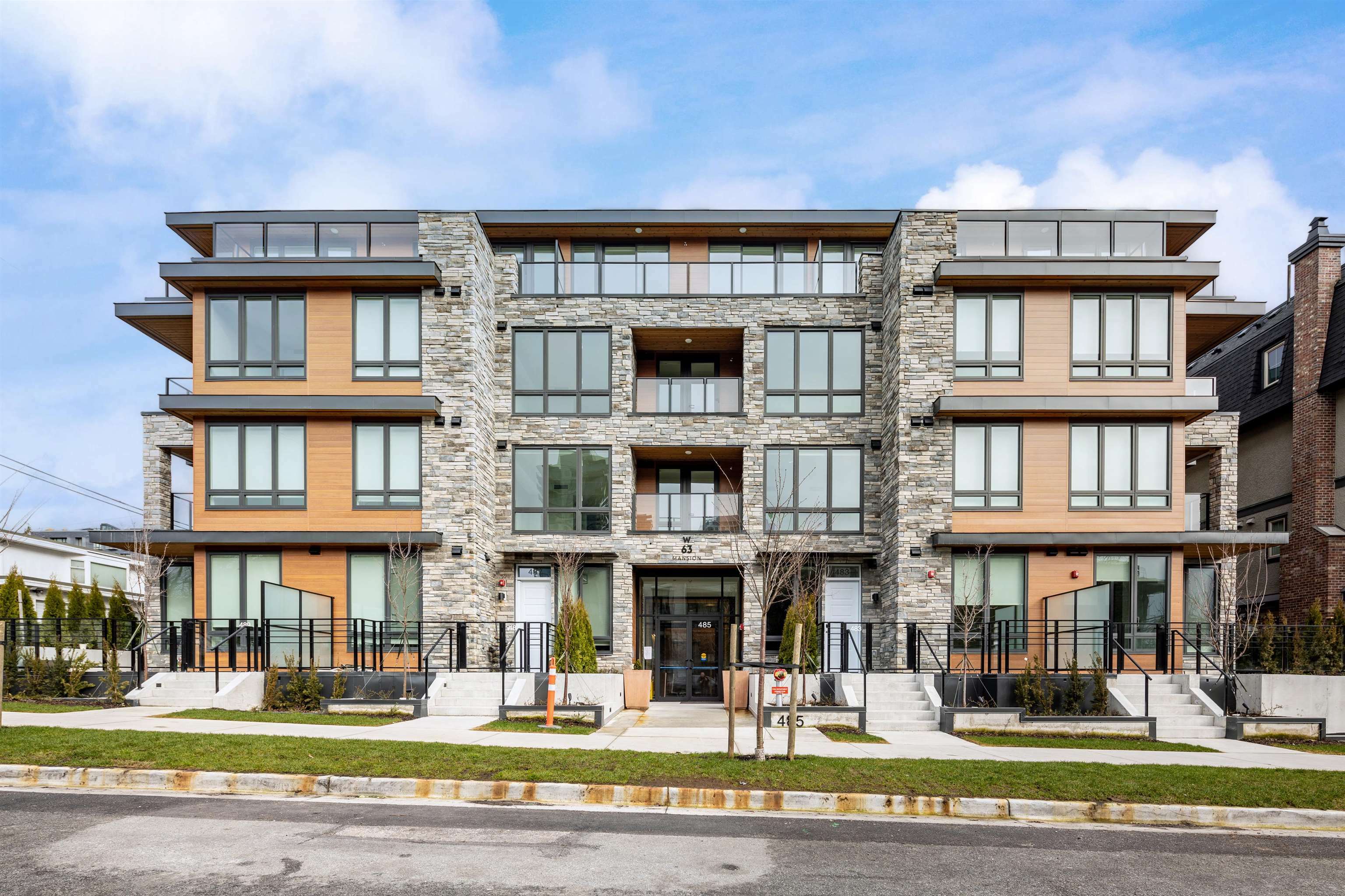 Photo de la propriété: 485 W 63rd Avenue BC V5X 2J3