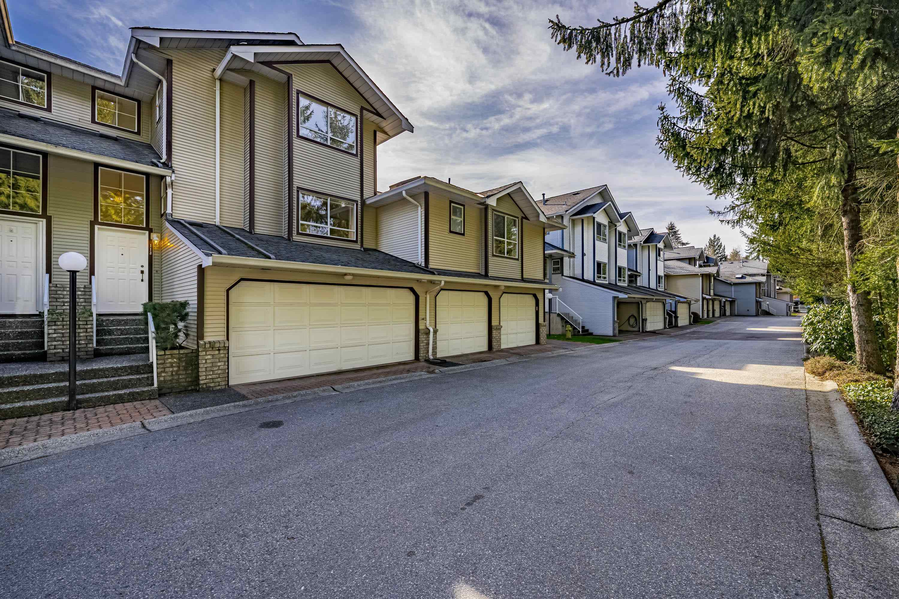 Property Photo: 10538 153 Street 113 BC V3R 0G6