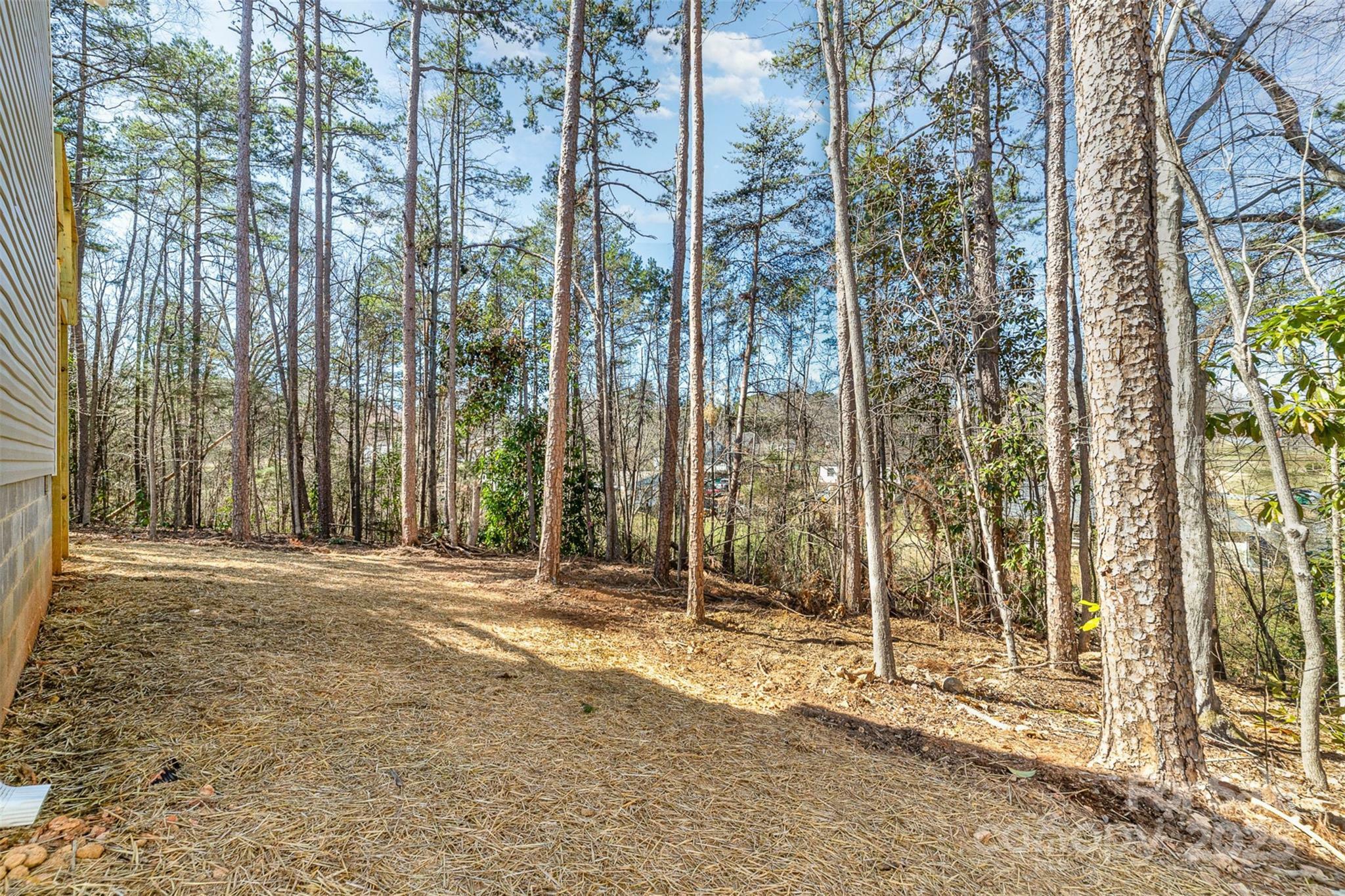 Property Photo: 2206 Hillcrest Avenue NC 28001