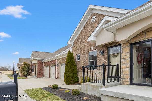 Property Photo: 20 Pheasant Glen Ct KY 40065