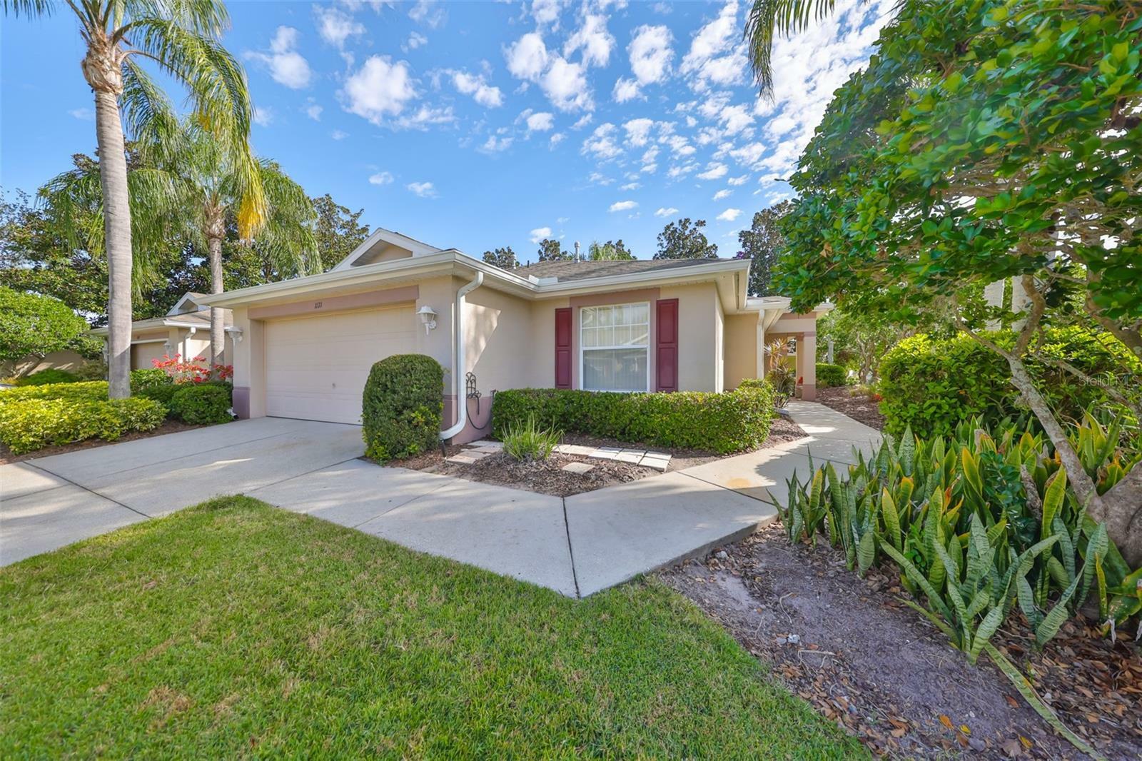 Property Photo:  1171 Corinth Greens Drive  FL 33573 