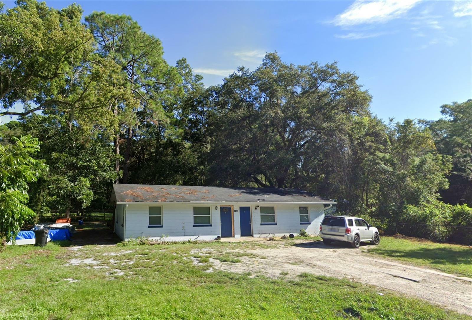 Property Photo:  2016 SE 2nd Place  FL 32641 