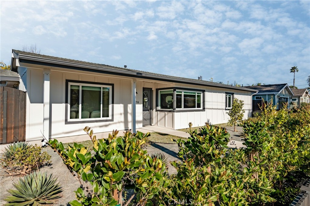 Property Photo:  478 E 20th Street  CA 92627 