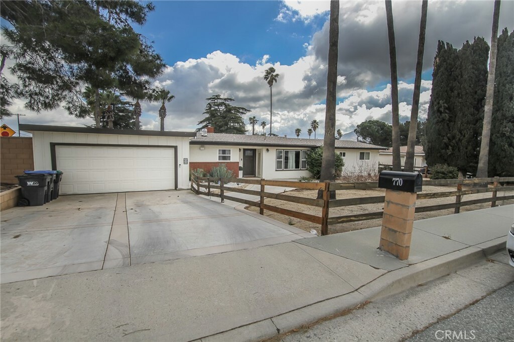 Property Photo:  770 N 10th Street  CA 92220 