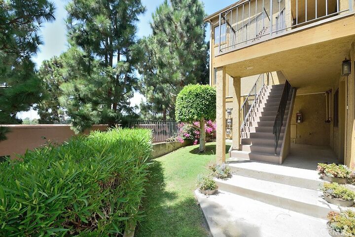 Property Photo: 425 Sierra Street CA 90245