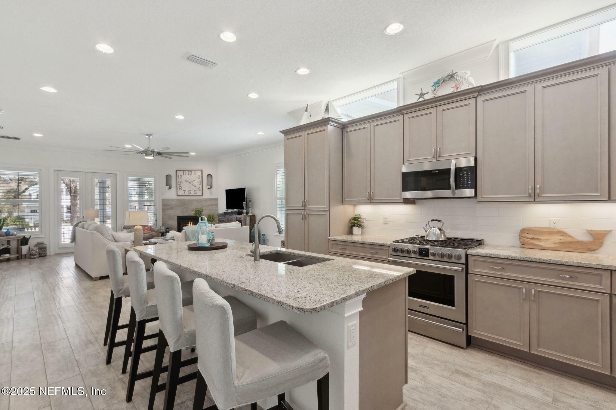 Property Photo: 1981 Amelia Oaks Drive FL 32034