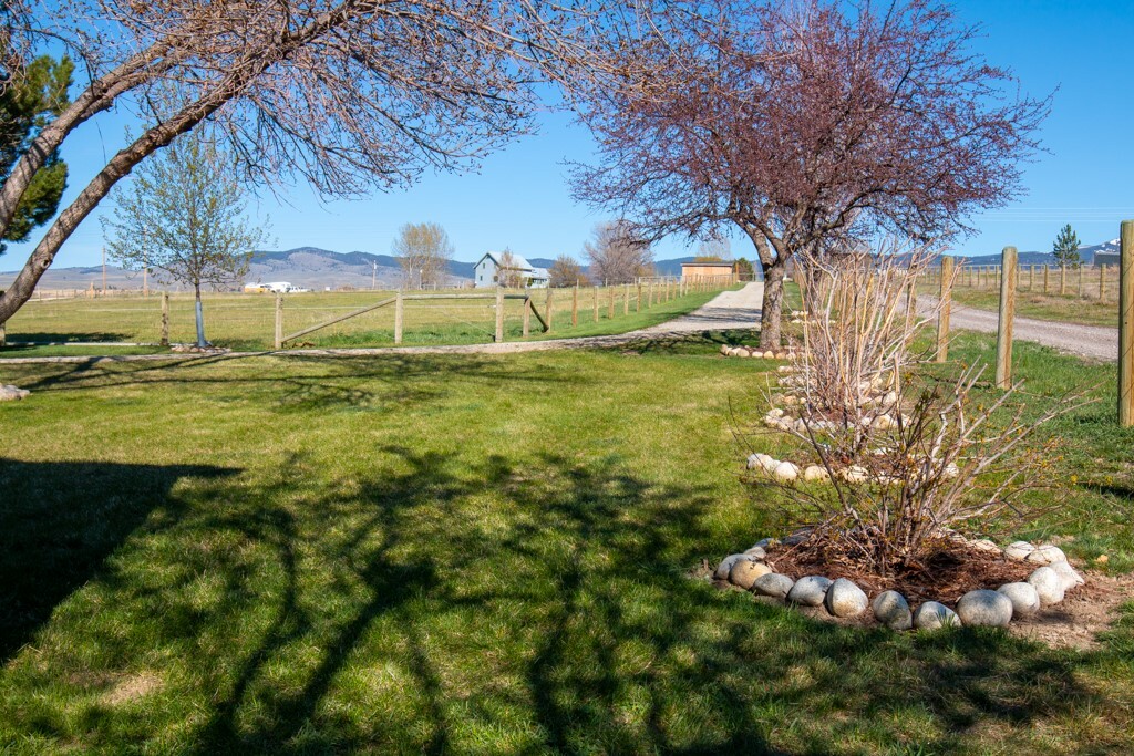 Property Photo: 1741 Sutherland Lane MT 59828
