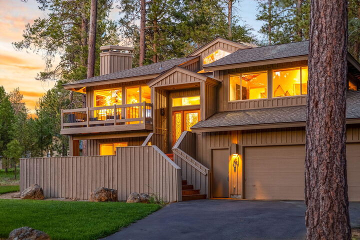 17683 Broken Top Lane  Sunriver OR 97707 photo