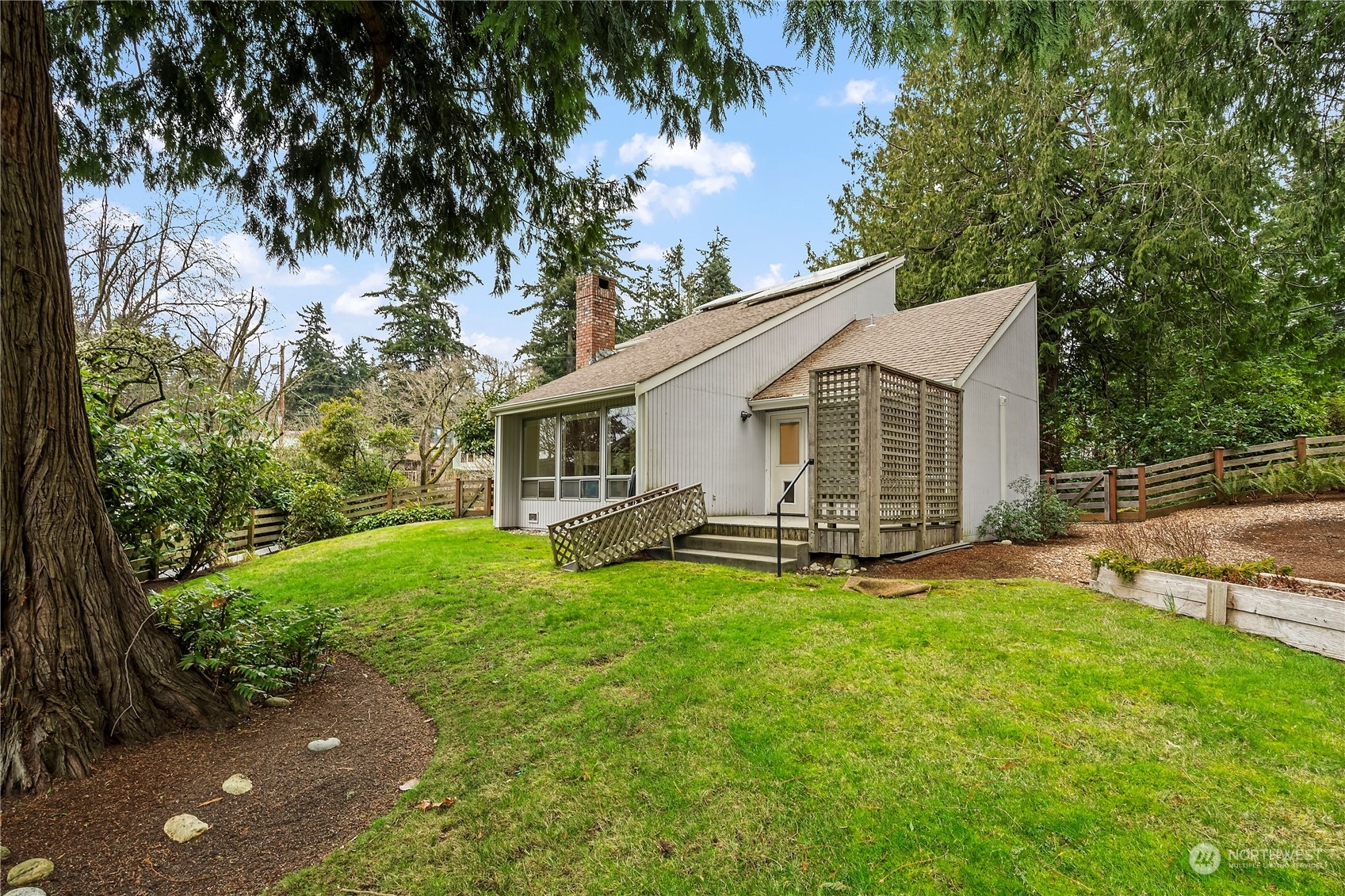 Property Photo:  495  Robinwood Drive NE  WA 98110 